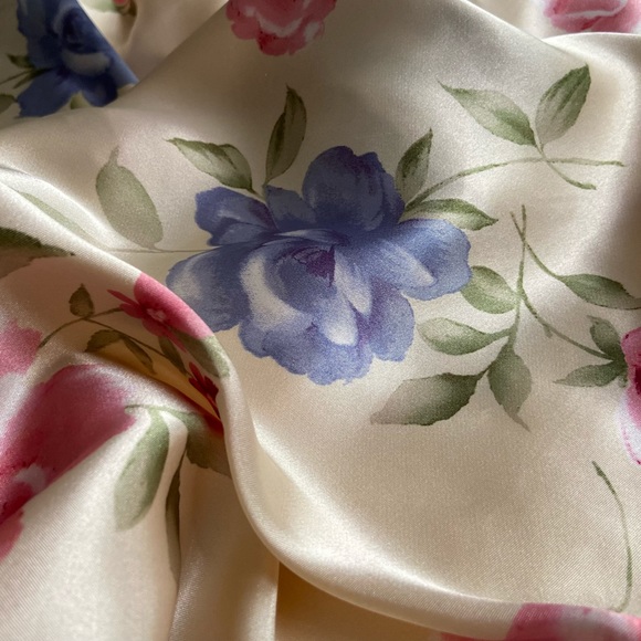 Inner Most, Vintage Blushes & Bruises Chemise - Picture 12 of 16